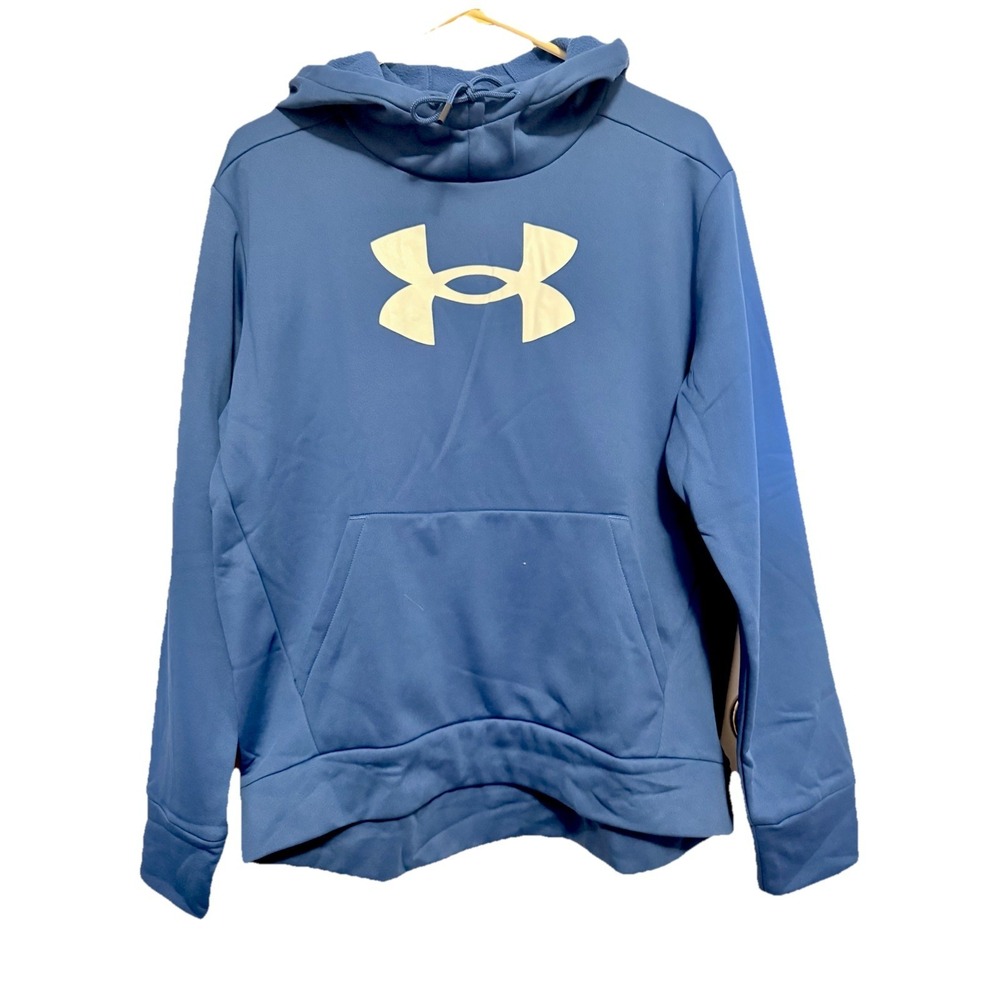 Women's  NWT Under Armour Hooded Sweatshirt. Medium